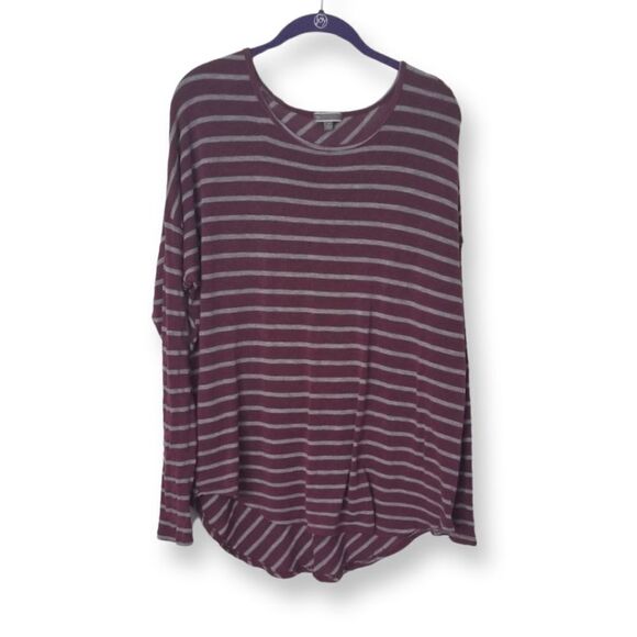 Lightweight Striped Sweater.      BX-24 - Picture 1 of 2